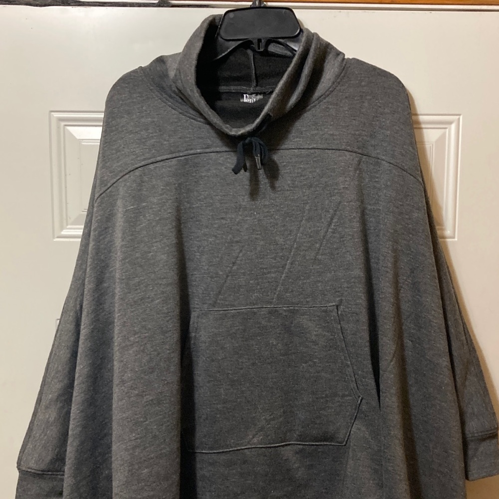 Felina Gray Poncho OS - Picture 2 of 5